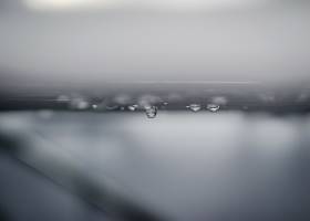 Скапливается вода внутри холодильника